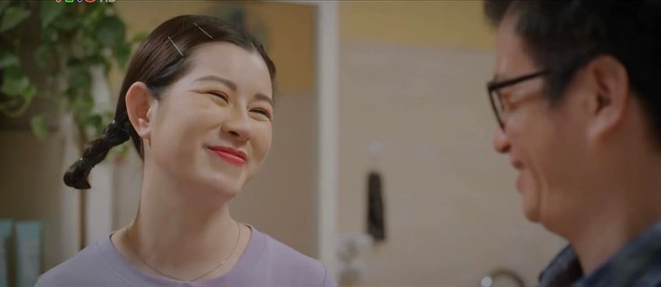 ‘Thương ngày nắng về’: Bất ngờ với chủ quán massage Mộng Mơ xinh đẹp, lẳng lơ - Ảnh 3.
