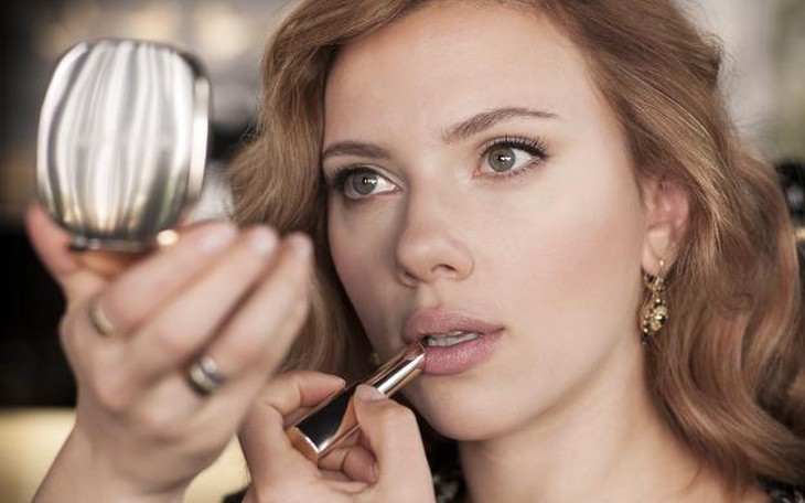 Scarlett Johansson thay đổi mục tiêu skincare khi làm mẹ