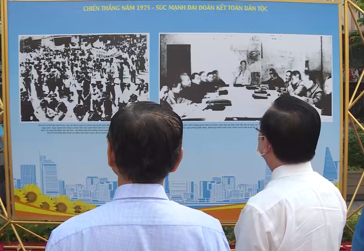 Mừng ngày thống nhất đất nước (30/4) qua nhiều cuộc triển lãm, trưng bày - Ảnh 2.