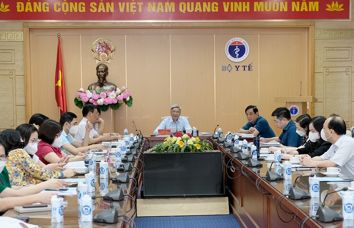 Bộ Y tế cùng các chuyên gia thảo luận về xây dựng danh mục kỹ thuật, quy trình kỹ thuật... khám chữa bệnh - Ảnh 1.
