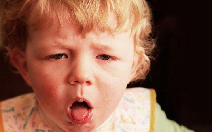 Viêm phổi ở trẻ em: Chăm sóc, điều trị và các biện pháp phòng ngừa