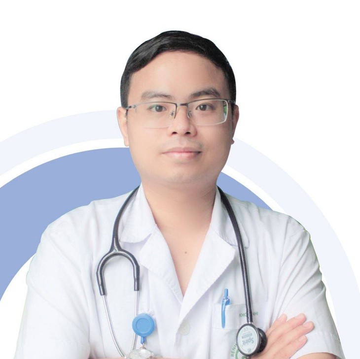 'Rơi đúng' chu kỳ sốt xuất huyết, phân biệt với sốt do COVID ở trẻ thế nào? - Ảnh 1. 'Rơi đúng' chu kỳ sốt xuất huyết, phân biệt với sốt do COVID ở trẻ thế nào? - Ảnh 1.