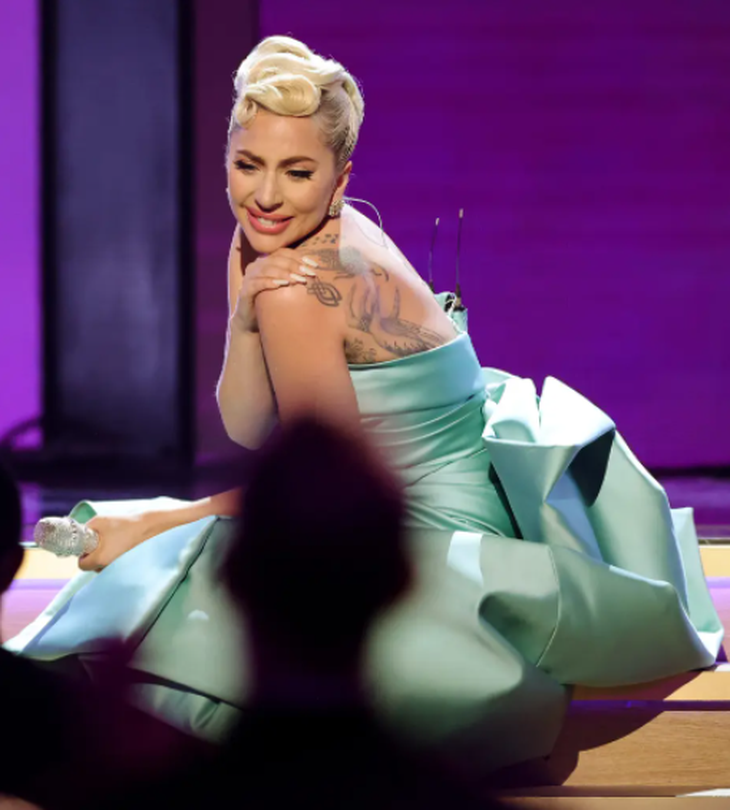 Giải Grammy 2022: Ngôi sao Olivia Rodrigo thắng lớn, Lady Gaga khóc nhớ huyền thoại mắc bệnh Alzheimer - Ảnh 5. Giải Grammy 2022: Ngôi sao Olivia Rodrigo thắng lớn, Lady Gaga khóc nhớ huyền thoại mắc bệnh Alzheimer - Ảnh 5.