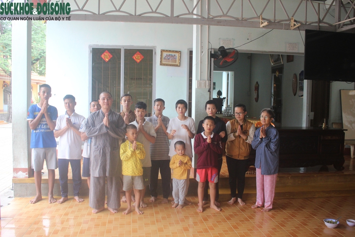 Dệt cổ tích cho những thân phận bất hạnh - Ảnh 2.