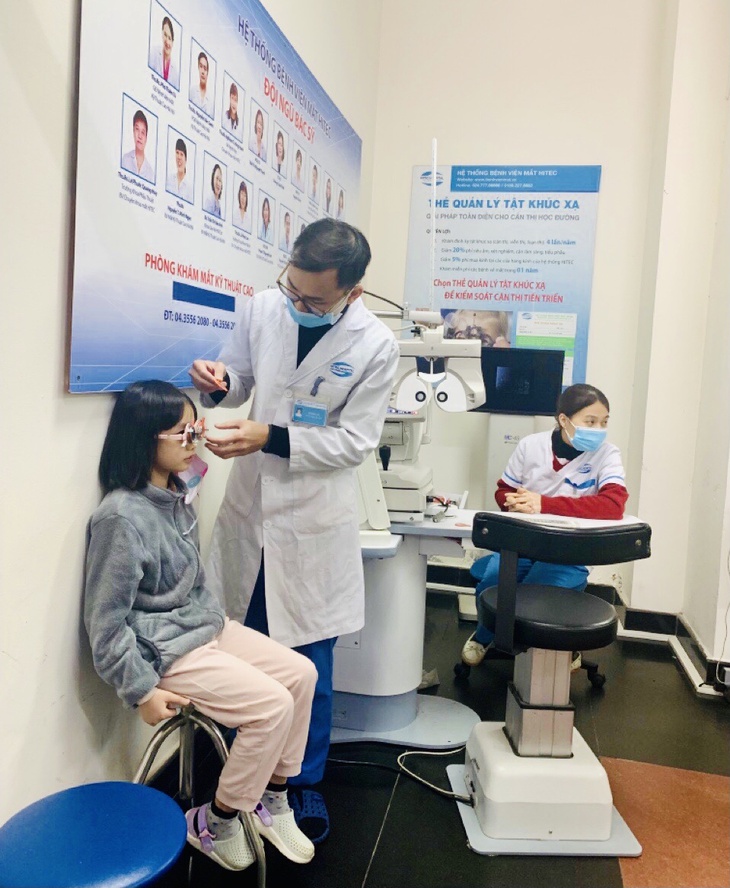 Tại sao cận thị đeo kính mà vẫn nhìn mờ lại còn nhức mỏi mắt? - Ảnh 3.