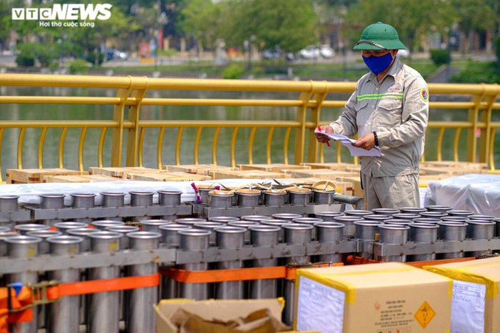 Trận địa pháo hoa tại lễ hội Đền Hùng 2022 trước giờ khai hỏa - Ảnh 5.