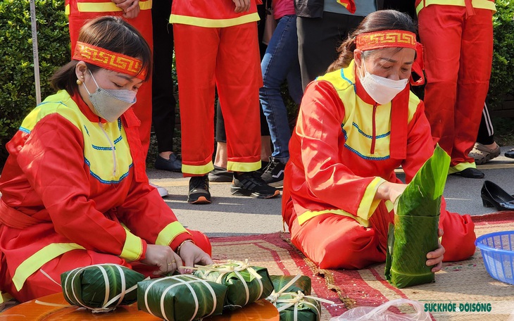 Sôi nổi Hội thi gói, nấu bánh chưng và giã bánh giầy dịp Giỗ Tổ Hùng Vương