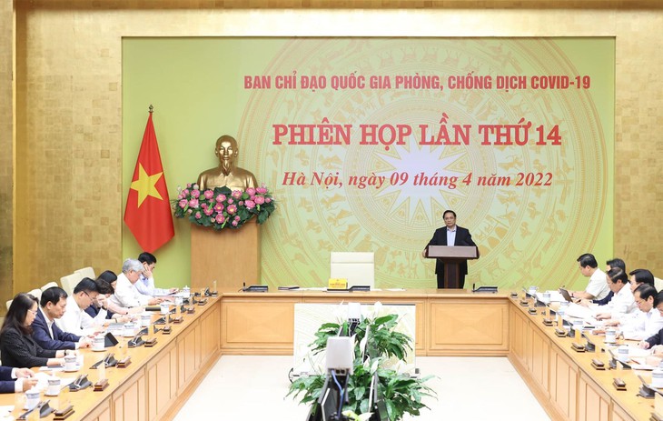 Thủ tướng: Tuyệt đối không lơ là, chủ quan, mất cảnh giác với diễn biến mới của dịch - Ảnh 1.