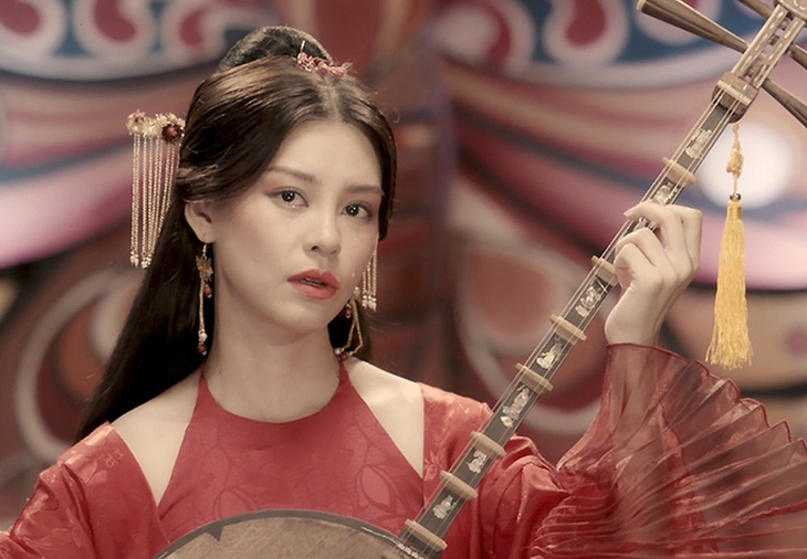 'Nữ hoàng dream pop' Bùi Lan Hương hóa thân thành danh ca Khánh Ly thời trẻ ra sao? - Ảnh 7.