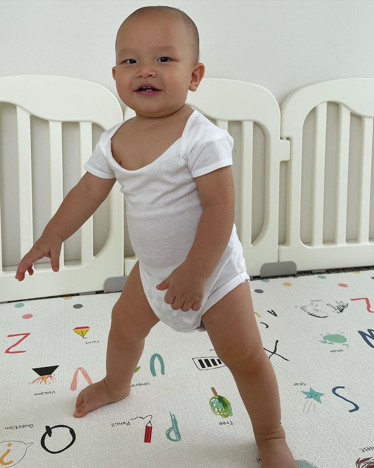 Những em bé song sinh thiên thần cùng tên gọi đáng yêu trong làng sao Việt - Ảnh 12. Những em bé song sinh thiên thần cùng tên gọi đáng yêu trong làng sao Việt - Ảnh 12.