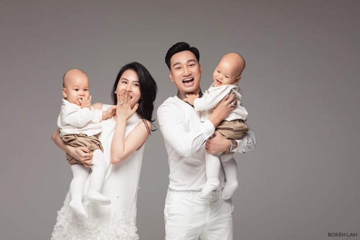 Những em bé song sinh thiên thần cùng tên gọi đáng yêu trong làng sao Việt - Ảnh 21. Những em bé song sinh thiên thần cùng tên gọi đáng yêu trong làng sao Việt - Ảnh 21.