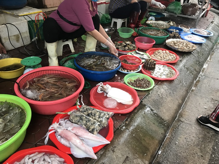 Gợi ý thực đơn hấp dẫn, an toàn cho buổi tiệc tại nhà dịp nghỉ lễ 30/4-1/5 năm nay - Ảnh 3.