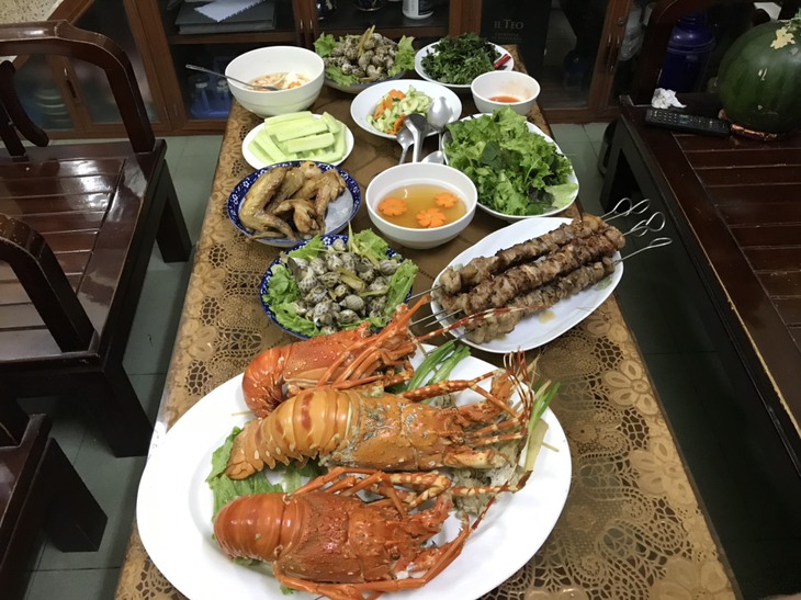 Gợi ý thực đơn hấp dẫn, an toàn cho buổi tiệc tại nhà dịp nghỉ lễ 30/4-1/5 năm nay - Ảnh 4.