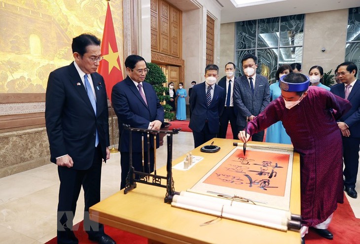 Thủ tướng chủ trì chiêu đãi chào mừng Thủ tướng Nhật Bản  - Ảnh 5.