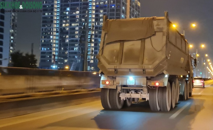 Mật phục xử lý xe quá tải ‘né’ trạm cân cầu Thăng Long - Ảnh 5.