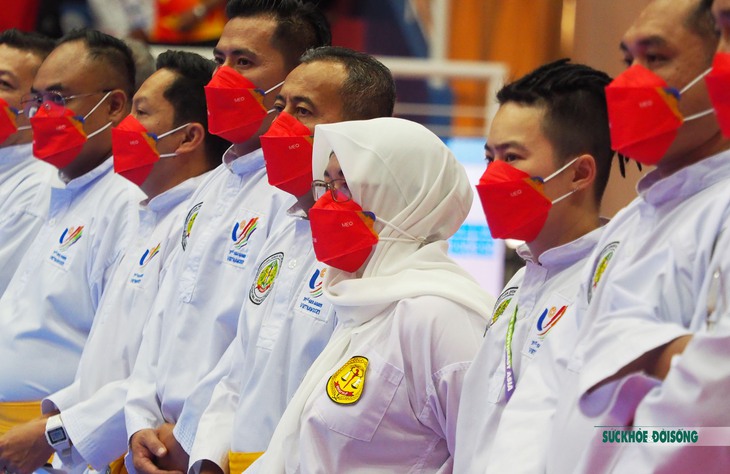 Ấn tượng nghi lễ trao kiếm tại ngày khai mạc môn Pencak Silat - Ảnh 9. Ấn tượng nghi lễ trao kiếm tại ngày khai mạc môn Pencak Silat - Ảnh 9.