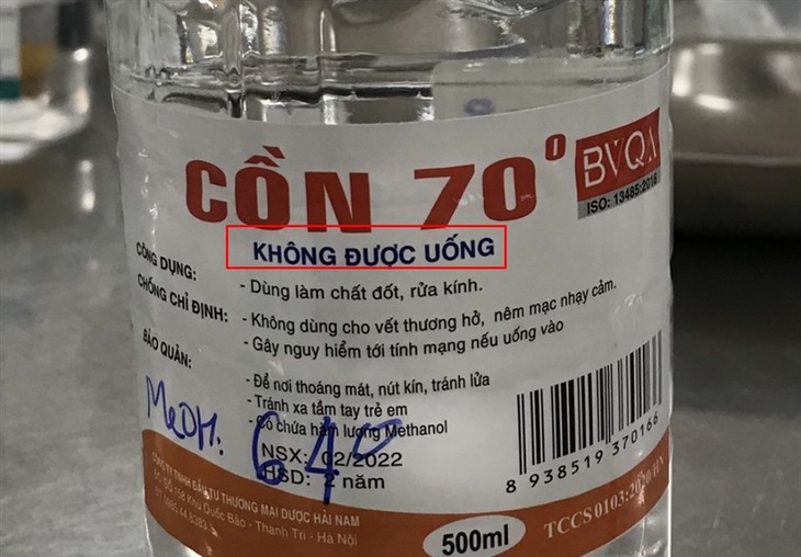 Bộ Y tế: Hướng dẫn sử dụng sản phẩm chứa Methanol để sát khuẩn gây nguy hiểm tính mạng, sức khỏe người dùng - Ảnh 2. Bộ Y tế: Hướng dẫn sử dụng sản phẩm chứa Methanol để sát khuẩn gây nguy hiểm tính mạng, sức khỏe người dùng - Ảnh 2.