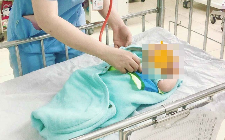 Nghệ An: Cứu sống trẻ sơ sinh nguy kịch do nhịp tim nhanh bất thường bẩm sinh
