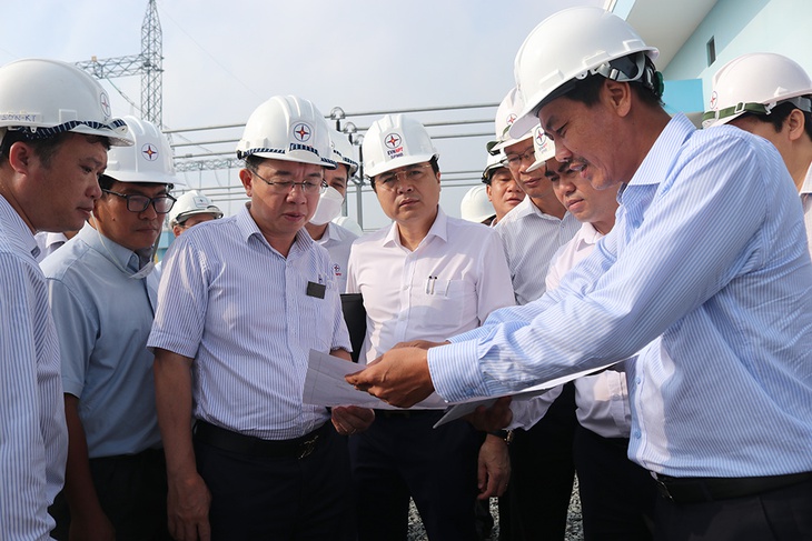 Bàn giải pháp tháo gỡ vướng mắc mặt bằng dự án truyền tải điện đi qua tỉnh Bình Dương - Ảnh 1.