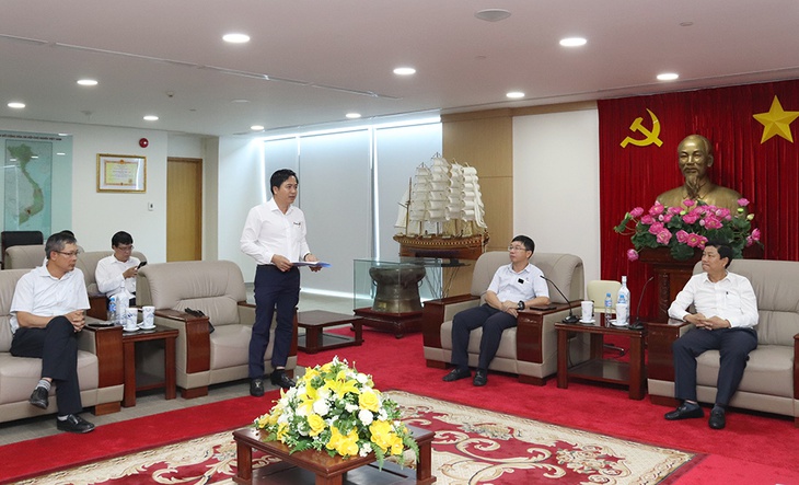 Bàn giải pháp tháo gỡ vướng mắc mặt bằng dự án truyền tải điện đi qua tỉnh Bình Dương - Ảnh 2.