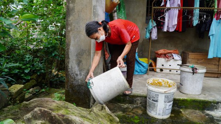 Quảng Bình: Chủ động kiểm soát dịch sốt xuất huyết thời điểm giao mùa - Ảnh 2. Quảng Bình: Chủ động kiểm soát dịch sốt xuất huyết thời điểm giao mùa - Ảnh 2.