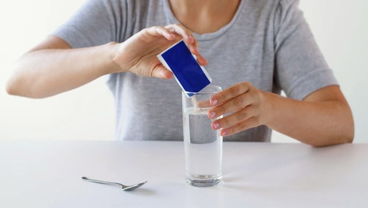 Cách xử trí, chăm sóc bé nôn và tiêu chảy - Ảnh 5.