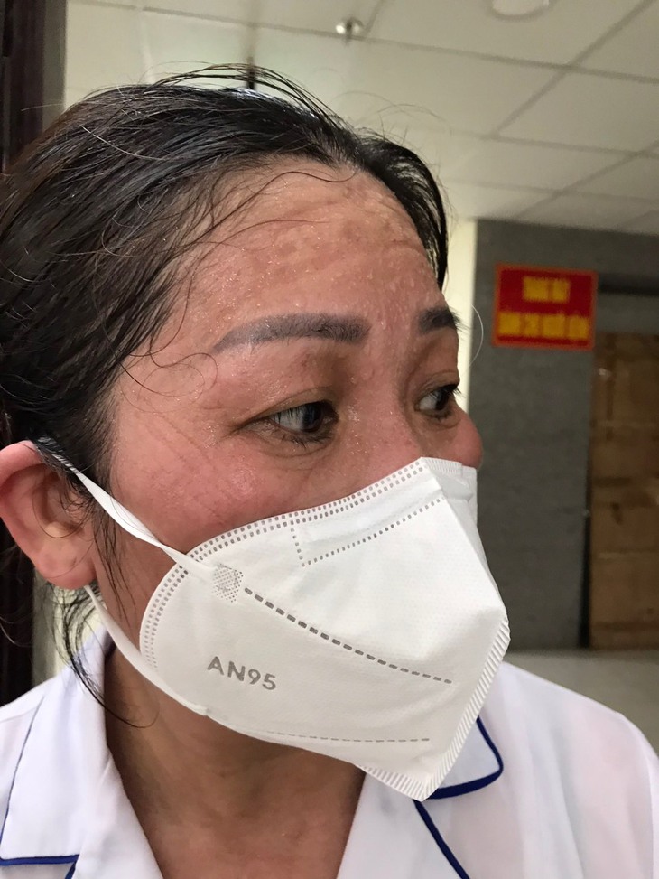 Vui – buồn nghề điều dưỡng bệnh truyền nhiễm - Ảnh 3.