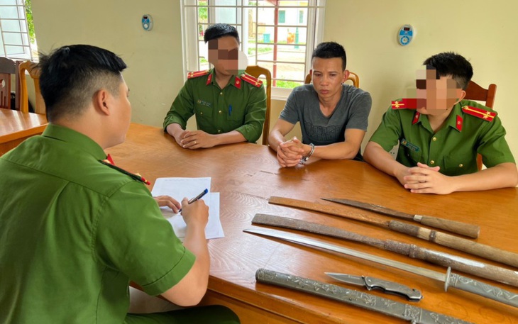 "Thủ" súng đạn trong nhà để phục vụ buôn bán ma tuý