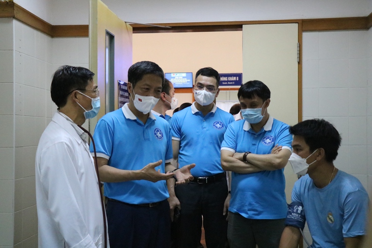 Ra quân Hành trình Thầy thuốc trẻ làm theo lời Bác, tình nguyện vì sức khỏe cộng đồng - Ảnh 8. Ra quân Hành trình Thầy thuốc trẻ làm theo lời Bác, tình nguyện vì sức khỏe cộng đồng - Ảnh 8.