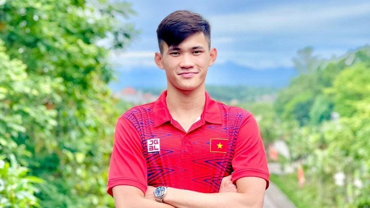 Câu chuyện đầy xúc động của kình ngư nhà nghèo giành HCV lịch sử và phá kỷ lục SEA Games 31!