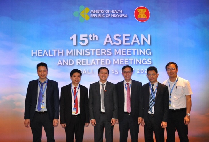 Việt Nam tham dự Hội nghị Bộ trưởng Y tế ASEAN lần thứ 15 (AHMM15) - Ảnh 1. Việt Nam tham dự Hội nghị Bộ trưởng Y tế ASEAN lần thứ 15 (AHMM15) - Ảnh 1.