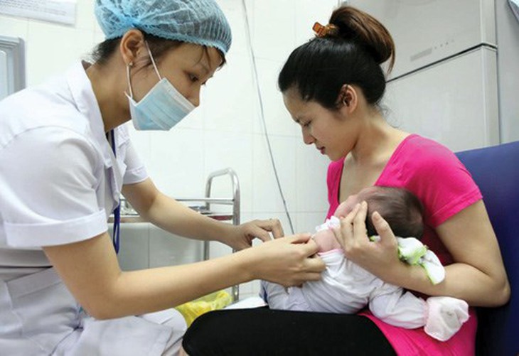 Những điều cần biết khi cho bé tiêm phòng - Ảnh 1.