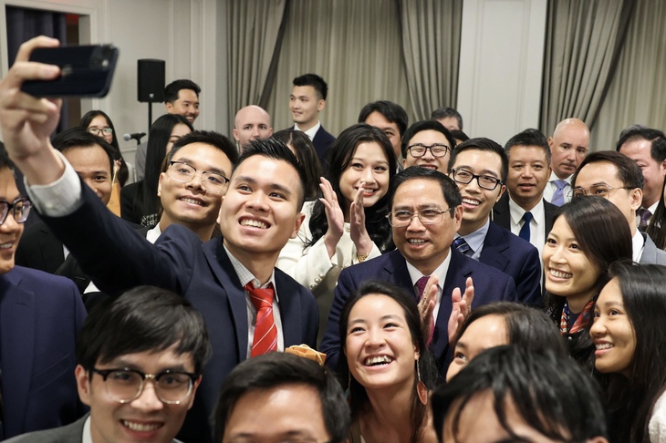 Thủ tướng Phạm Minh Chính: ‘Thế hệ chúng tôi chưa làm thì thế hệ tương lai sẽ làm’ - Ảnh 9. Thủ tướng Phạm Minh Chính: ‘Thế hệ chúng tôi chưa làm thì thế hệ tương lai sẽ làm’ - Ảnh 9.