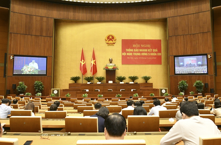 Hội nghị Báo cáo viên Trung ương thông báo nhanh kết quả Hội nghị Trung ương 5 - Ảnh 1. Hội nghị Báo cáo viên Trung ương thông báo nhanh kết quả Hội nghị Trung ương 5 - Ảnh 1.
