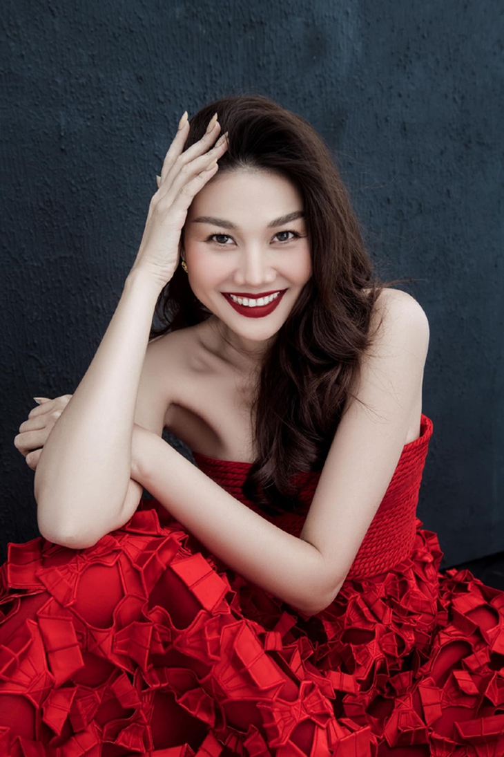 Thanh Hằng - chân dài showbiz "sạch" scandal nhưng vẫn có lần bị tố "giật chồng", sau 9 năm lùm xùm giờ mỹ nhân này ra sao? - Ảnh 6.
