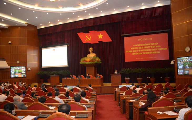 Quán triệt, triển khai Nghị quyết của Bộ Chính trị về quy hoạch, xây dựng, quản lý và phát triển bền vững đô thị  