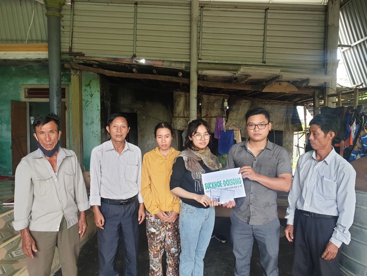 Bạn đọc Báo SK&ĐS giúp hai mẹ con cùng mắc bệnh ung thư có thêm tiền chạy chữa - Ảnh 1. Bạn đọc Báo SK&ĐS giúp hai mẹ con cùng mắc bệnh ung thư có thêm tiền chạy chữa - Ảnh 1.