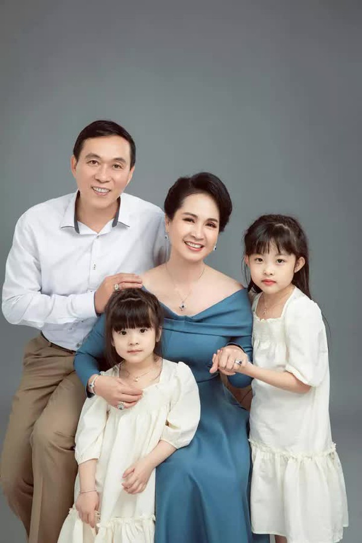 Đóng mẹ chồng độc ác trên phim quá đạt, NSND Lan Hương bị cháu gái nhắc nhở - Ảnh 4.