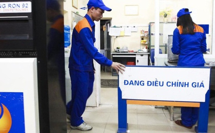 Giá xăng có thể lập đỉnh mới, vượt mức 30.000đ/lít? - Ảnh 1.