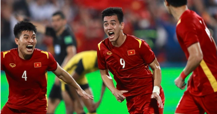 Vỡ òa cảm xúc thắng trận nghẹt thở, U23 Việt Nam quyết đấu U23 Thái Lan ở chung kết