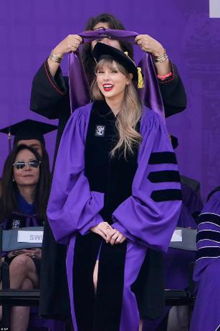 Taylor Swift 2