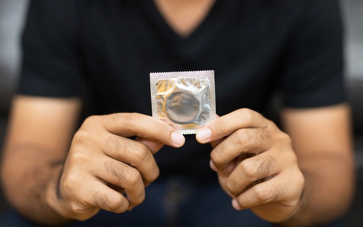 Bệnh đậu mùa khỉ có lây truyền qua đường tình dục?