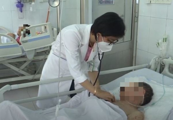 Suýt tử vong vì ngộ độc ma túy "nước biển" - Ảnh 1.