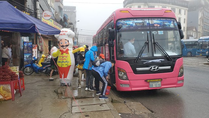 Bộ GTVT yêu cầu kiểm tra, xử lý xe khách gắn biển kiểm soát nước ngoài hoạt động tại Việt Nam - Ảnh 2. Bộ GTVT yêu cầu kiểm tra, xử lý xe khách gắn biển kiểm soát nước ngoài hoạt động tại Việt Nam - Ảnh 2.