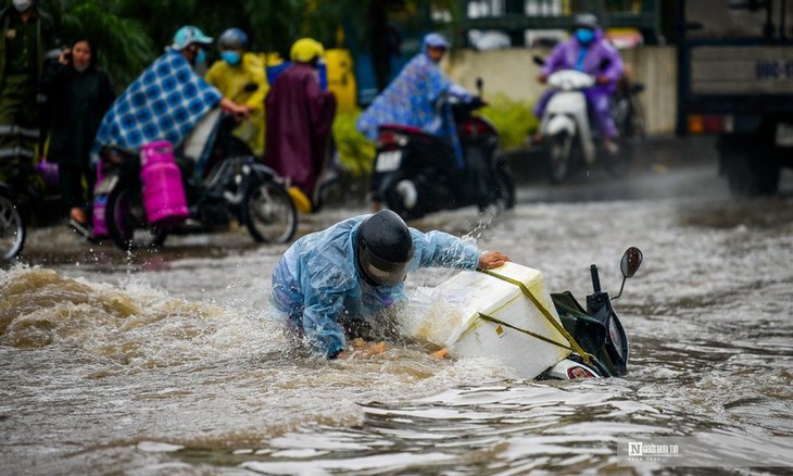 Mưa lớn vừa qua là đợt mưa kỷ lục hiếm gặp - Ảnh 2.