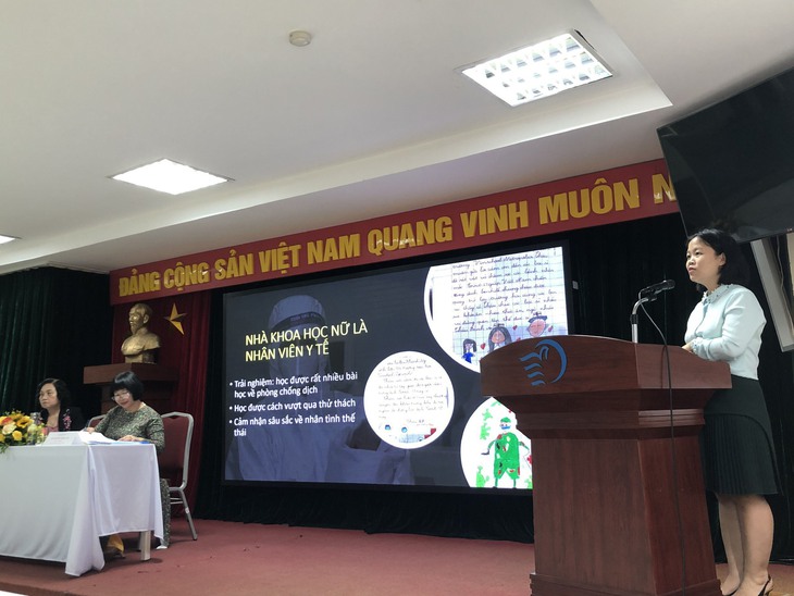 Nhà khoa học, y bác sĩ nữ trong cuộc chiến COVID-19, 'gói niềm riêng' để chống đại dịch - Ảnh 1.
