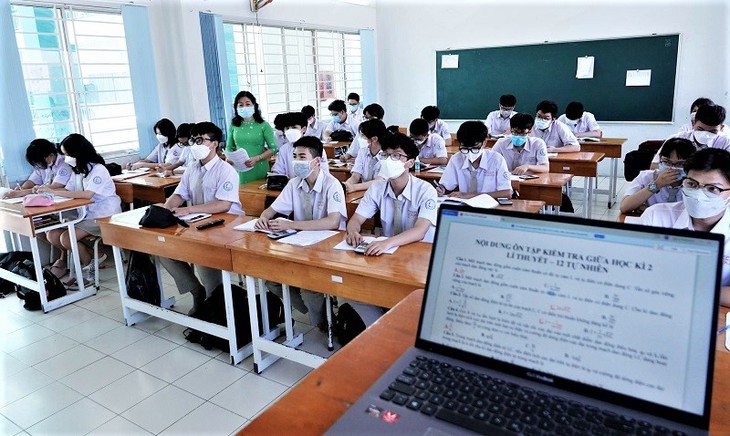 Chỉ thị mới của Thủ tướng Chính phủ về Kỳ thi tốt nghiệp THPT và tuyển sinh năm 2022 - Ảnh 1. Chỉ thị mới của Thủ tướng Chính phủ về Kỳ thi tốt nghiệp THPT và tuyển sinh năm 2022 - Ảnh 1.