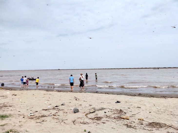 Bãi biển hoang sơ, nơi lý tưởng đối với du khách