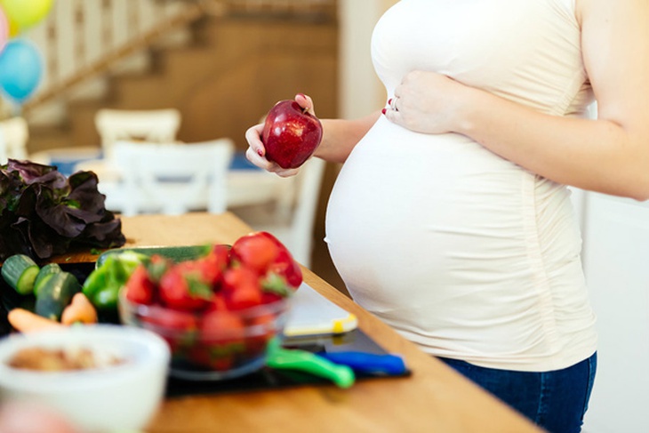 Lo lắng của ông bố trẻ bị viêm gan B khi bất ngờ biết tin vợ mang bầu - Ảnh 2.