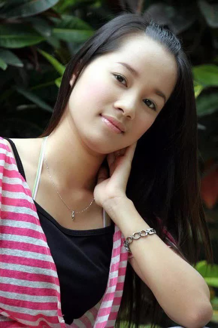 Mỹ nhân "Nhật ký Vàng Anh" sau 16 năm: Hạnh phúc bên chồng đại gia, làm mẹ đẹp nuột nà - Ảnh 1.